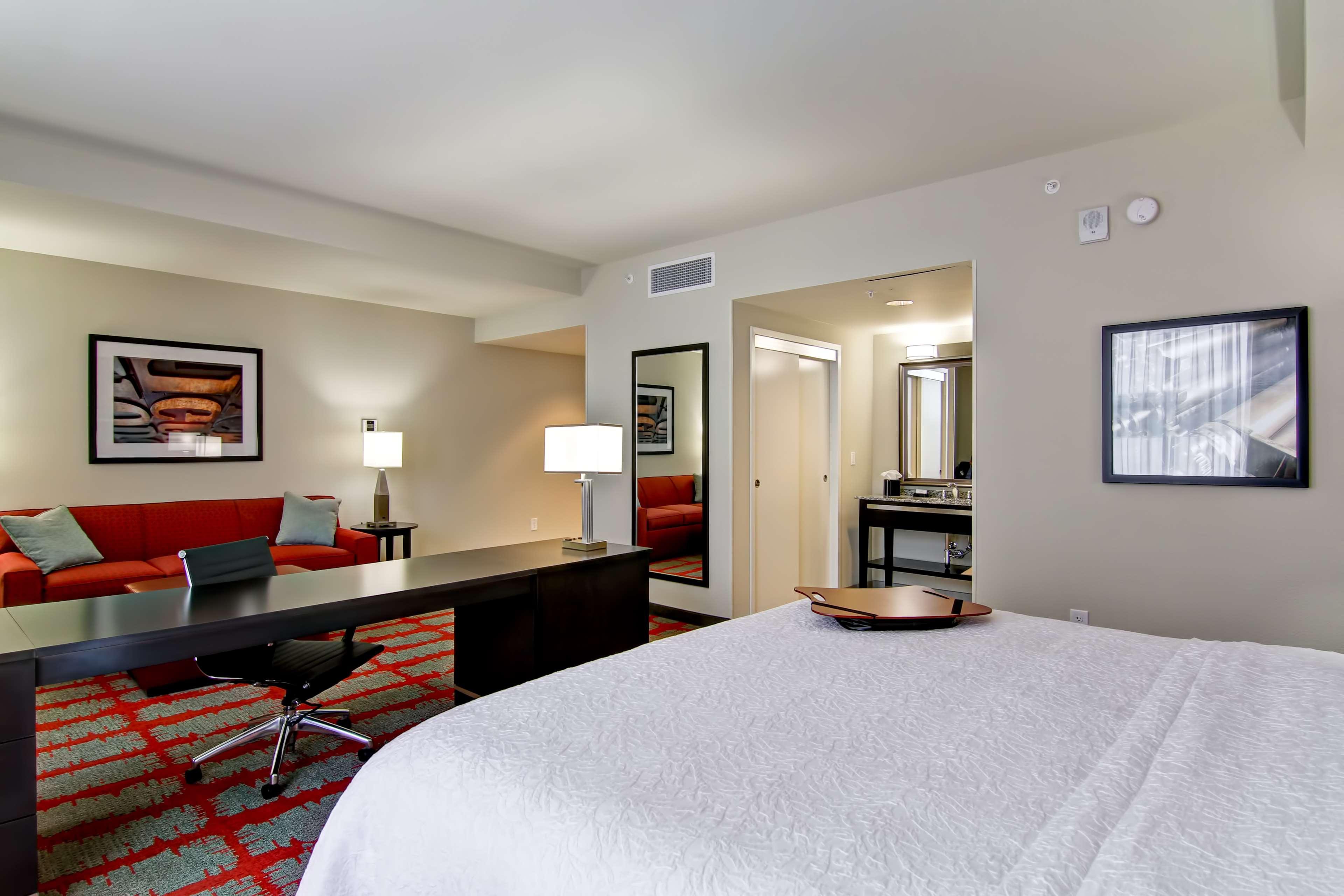 Hampton Inn And Suites Cincinnati - Downtown Extérieur photo