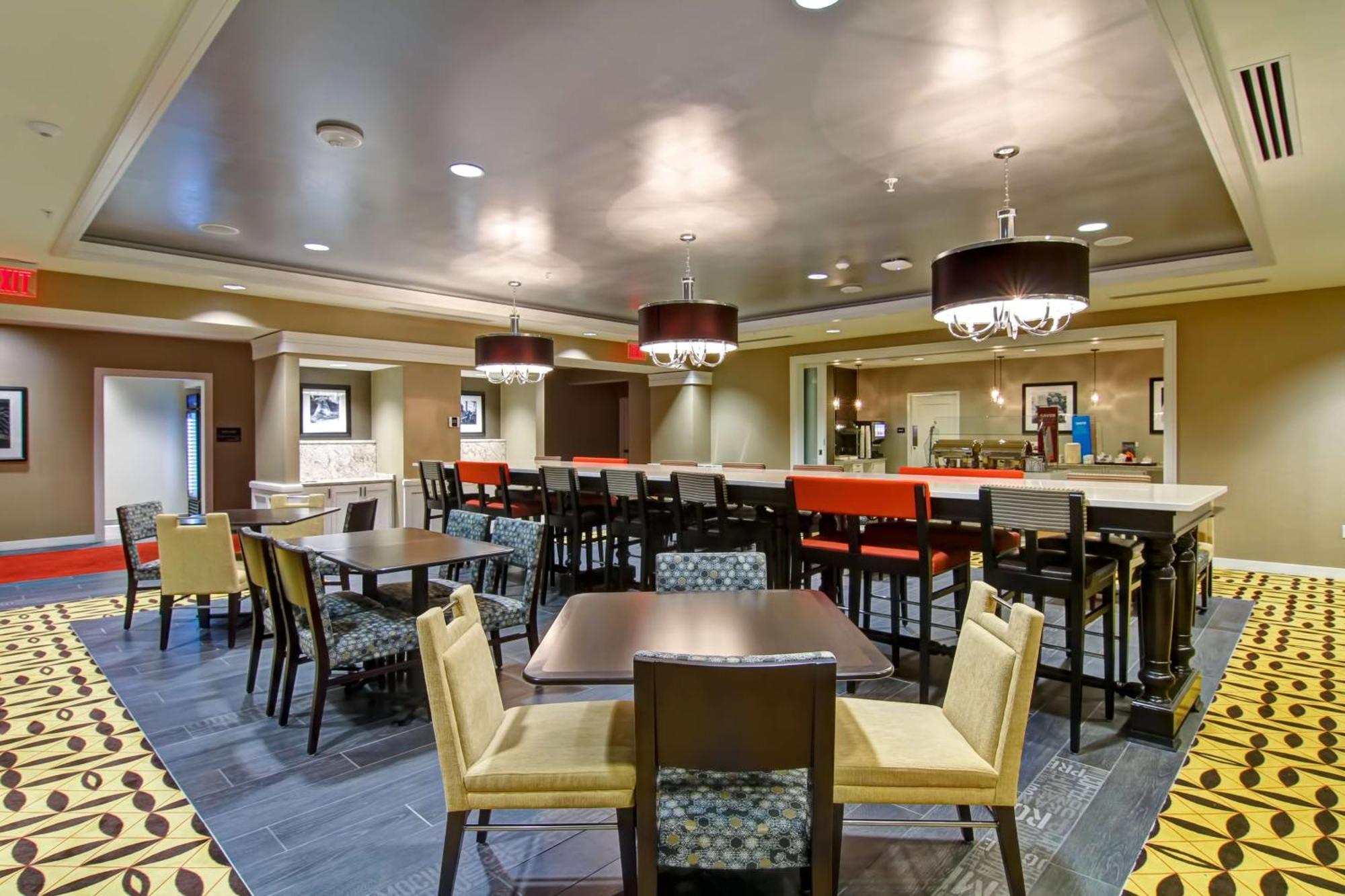 Hampton Inn And Suites Cincinnati - Downtown Extérieur photo